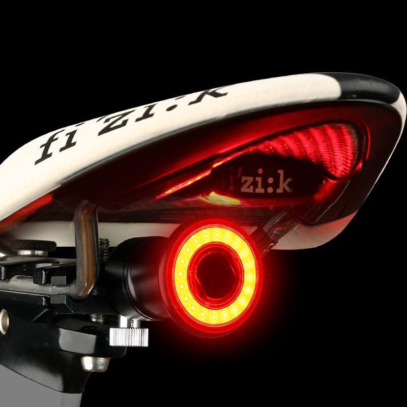 Chytré zadní světlo na kolo | Automatické brzdové světlo | | USB akumulátor, nastavitelný držák | RearWise