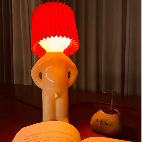 Vtipná stolní lampa | Design postaviček | Materiál ABS | QuirkLite