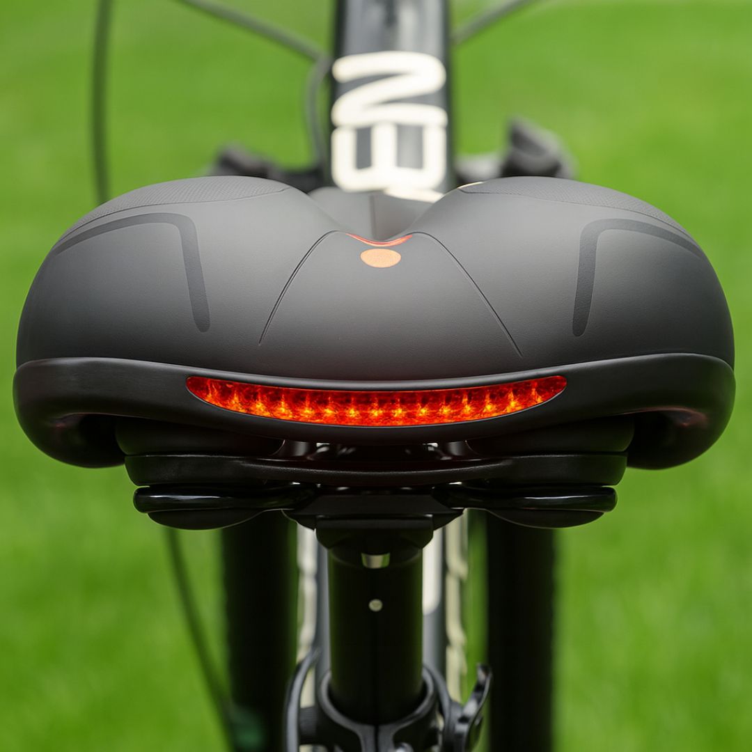 Bequemer Fahrradsattel | mit LED-Rücklicht | Gepolstert & Gefedert | ComfyCycle