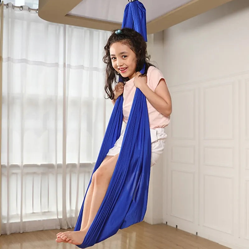Hamac sensoriel | Refuge douillet à bascule | pour chambre d’enfant | Swaysnug