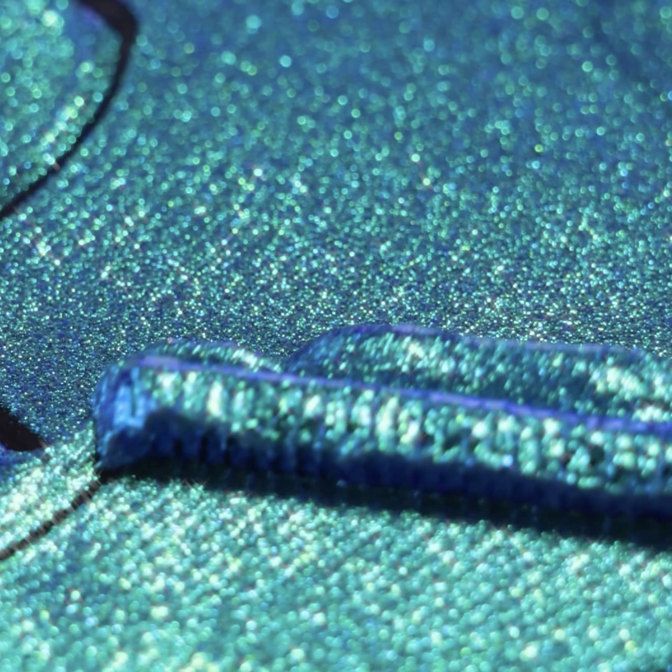Multichromatický řasenka topper | Voděodolný | Měnící barvu třpyt | GlimmerCoat