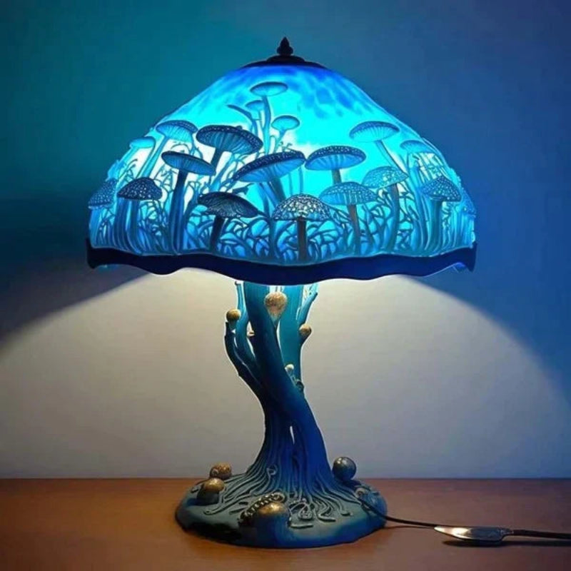 Kunstnerisk bordlampe | Farvet glas-look | Varmt hvidt LED-lys og farvespil | Lumavera