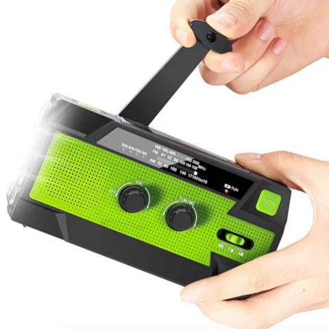 All-in-One-Notfallradio | 4000-mAh-Akku, Kurbel & Solar | AM/FM, Taschenlampe & SOS-Alarm | CrankLight