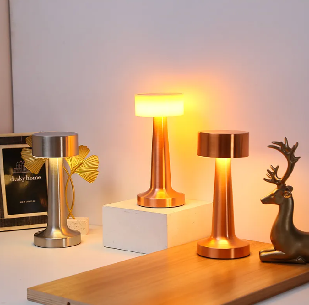 Trådløs dæmpbar LED-bordlampe | Touch-betjening | Batteridrevet bordlampe | GlowPillar