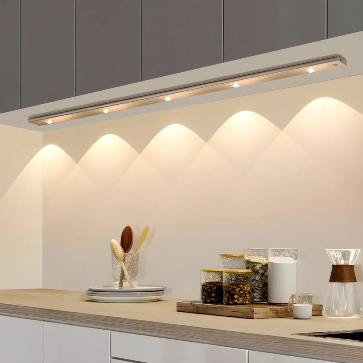 LED Wandleuchte | Bewegungssensor | 3 Lichtfarben, Dimmbar | LumiClip