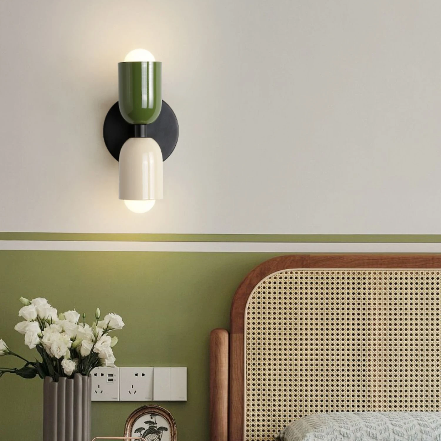 Lampă de perete LED | Cu două capete, în design nordic | Alb cald, eficientă energetic | NordicWall