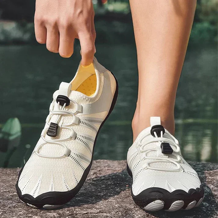 Wasserschuhe | Atmungsaktiv mit Rutschfester Gummisohle | Leicht & Schnelltrocknend | AquaStride